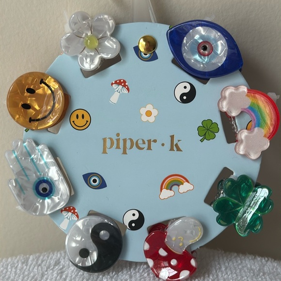 Piper k Accessories - NEW Piper K Mini Claw Hair clips